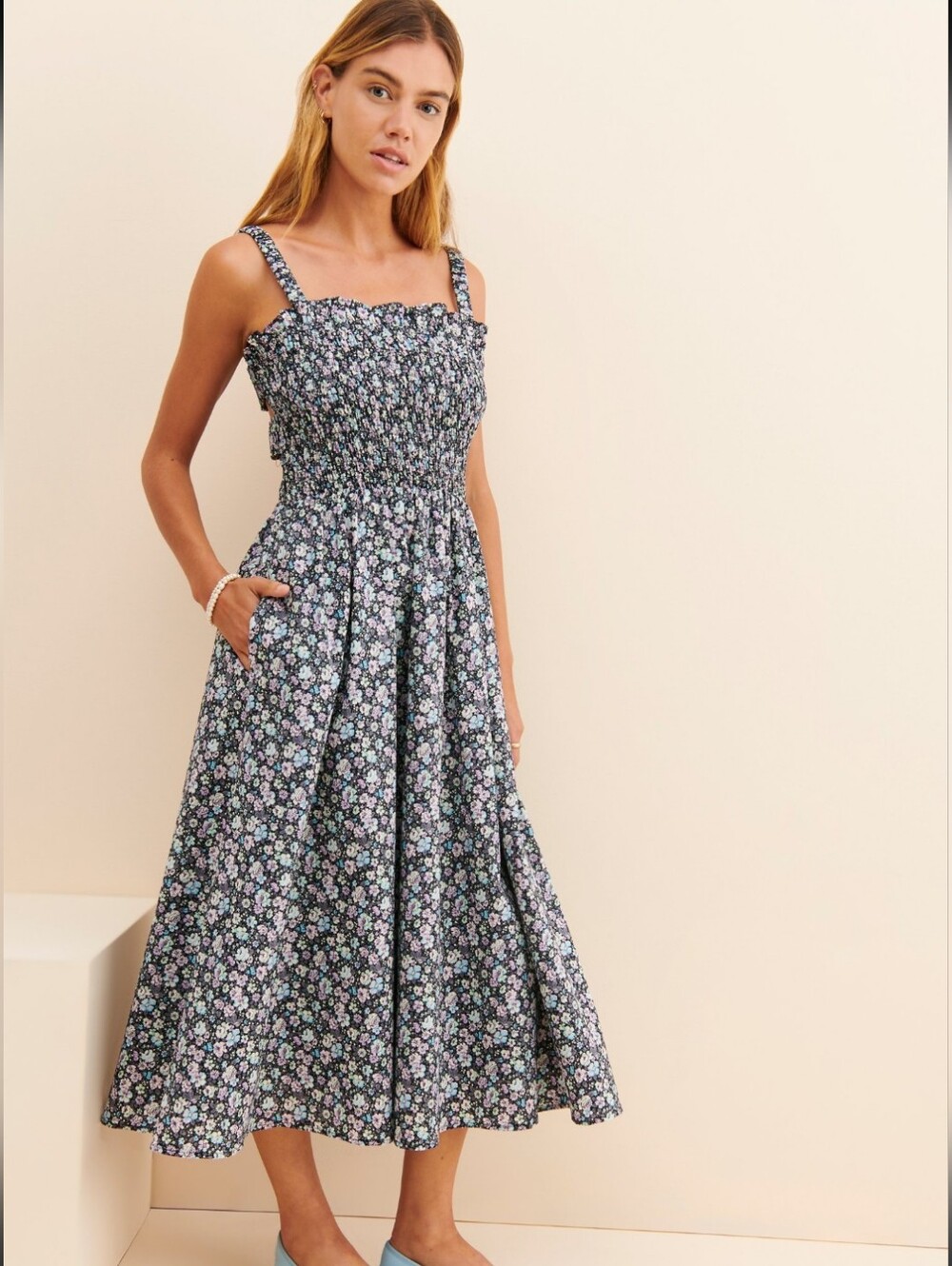 English Factory Floral Print Smocked Dress Cutout Back Black Sz L With Pockets.